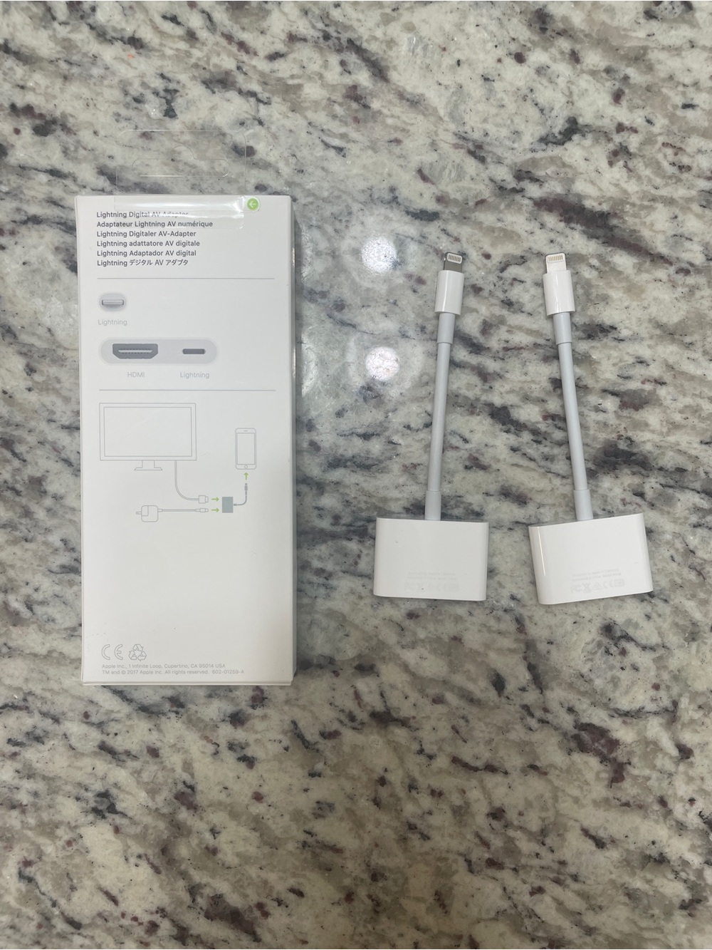 🍎 Apple Lightning to Digital AV Adapters (3 Pack) - White 🍎 - Picture 2 of 4
